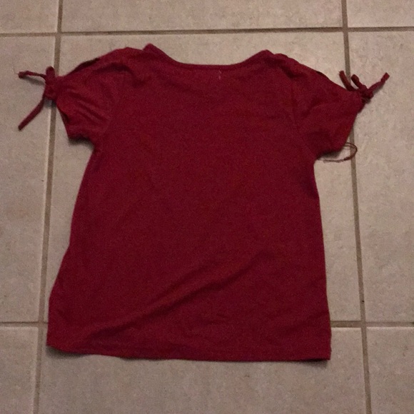 🔥btween girls maroon shirt with motivationalwords - Picture 3 of 4